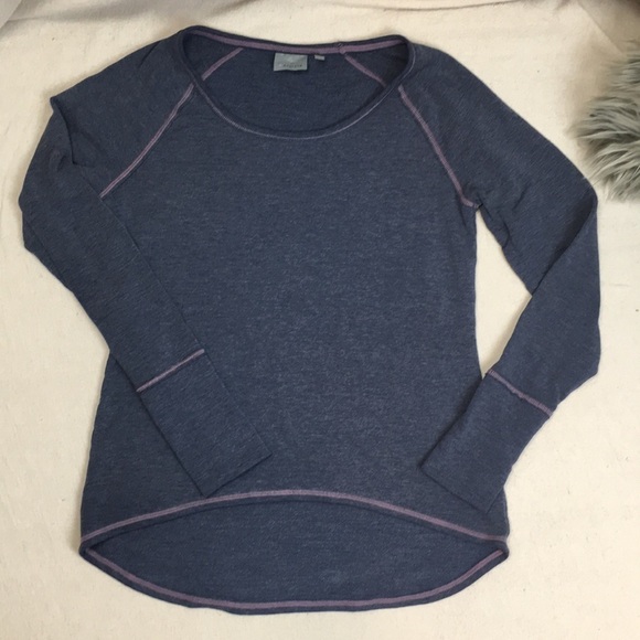 Athleta Scoop Neck Pullover w hi Lo hem - Picture 1 of 8